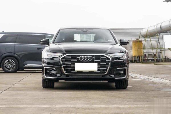 永之胜 豪车硬碰硬！奥迪A6L和沃尔沃S90该怎么选？